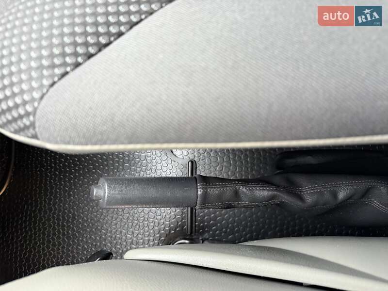 Минивэн Opel Vivaro 2012 в Львове