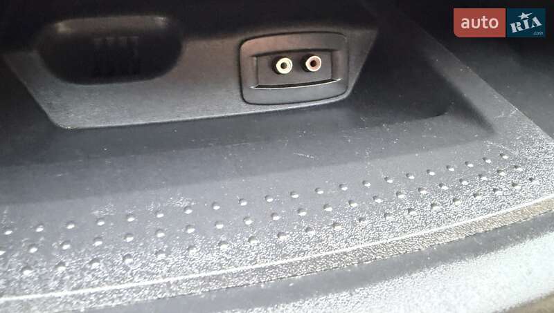 Минивэн Opel Vivaro 2012 в Львове