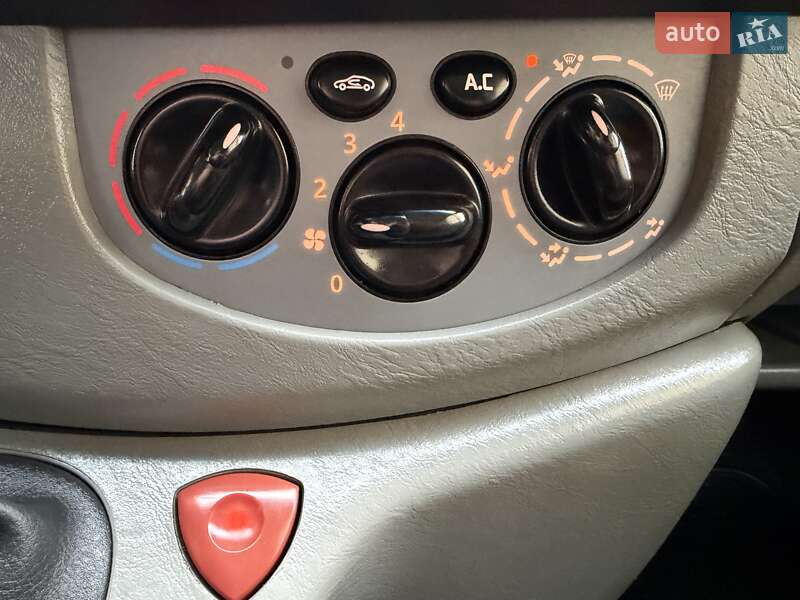 Минивэн Opel Vivaro 2012 в Львове