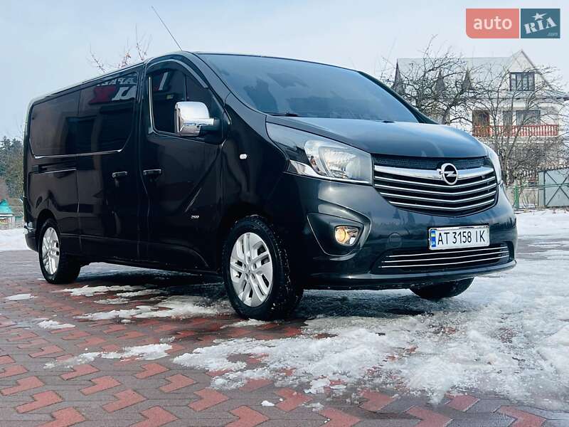 Opel Vivaro 2015