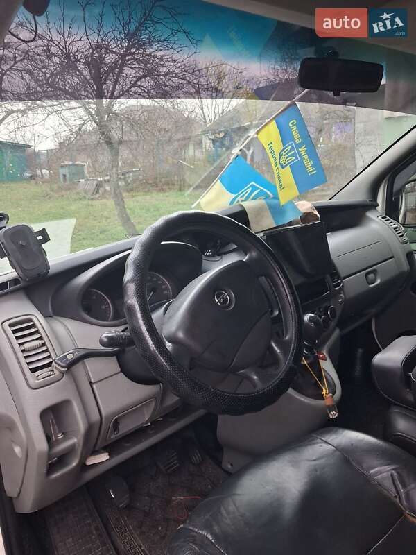 Минивэн Opel Vivaro 2010 в Киеве фото 7 Минивэн Opel Vivaro 2010 в Киеве