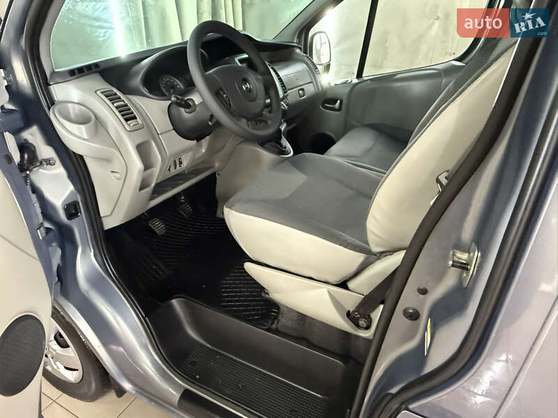 Минивэн Opel Vivaro 2012 в Киеве