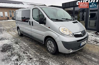 Минивэн Opel Vivaro 2014 в Луцке