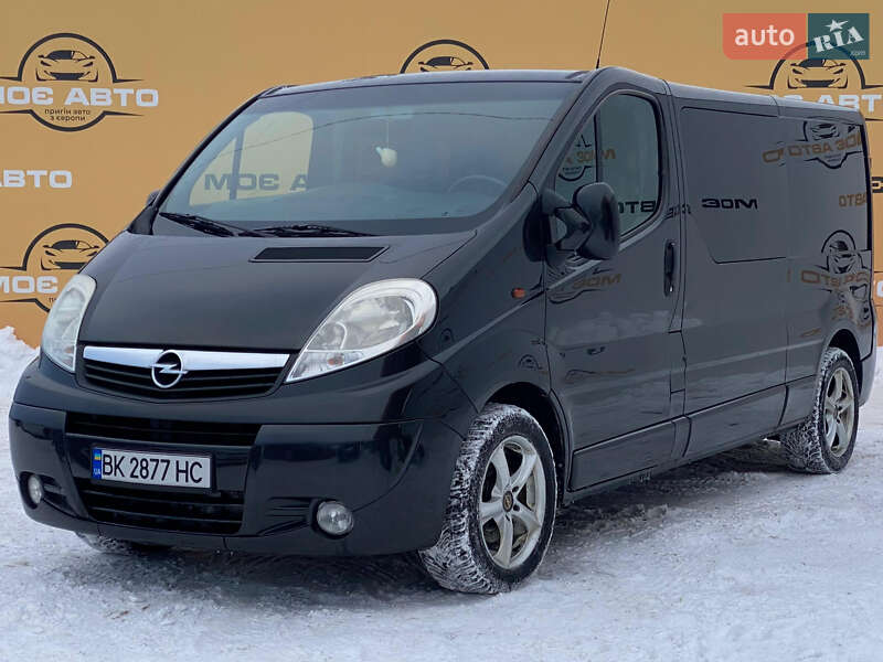 Opel Vivaro 2011
