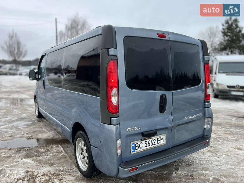 Минивэн Opel Vivaro 2007 в Новояворовске