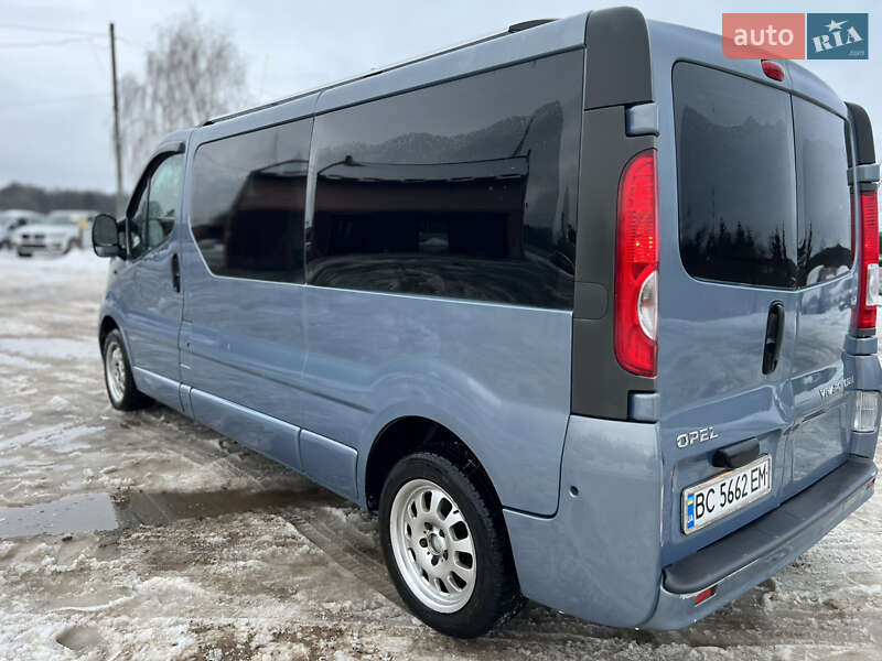 Минивэн Opel Vivaro 2007 в Новояворовске