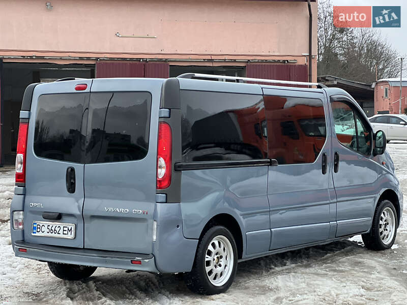 Минивэн Opel Vivaro 2007 в Новояворовске