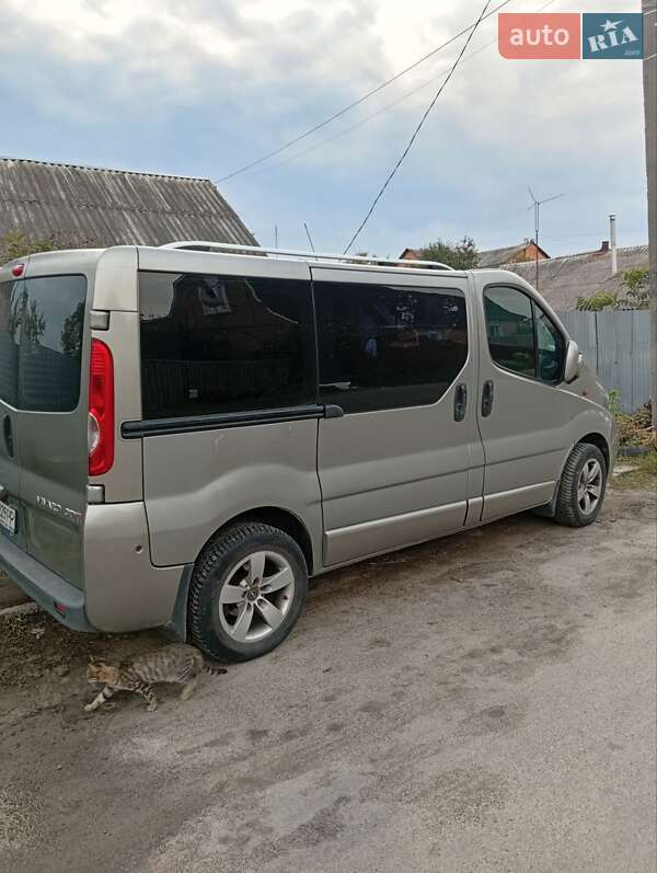 Мінівен Opel Vivaro 2010 в Фастові