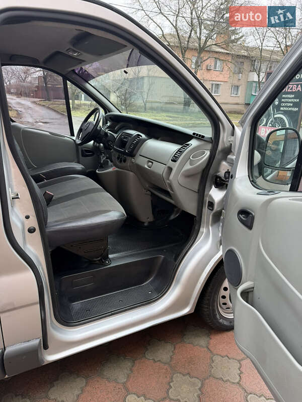 Минивэн Opel Vivaro 2007 в Апостолово фото 16 Минивэн Opel Vivaro 2007 в Апостолово