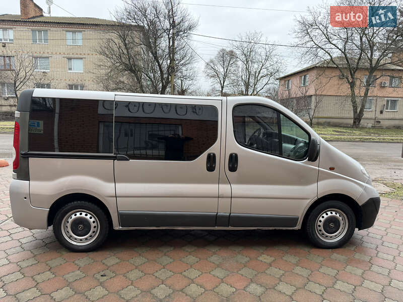 Минивэн Opel Vivaro 2007 в Апостолово фото 14 Минивэн Opel Vivaro 2007 в Апостолово