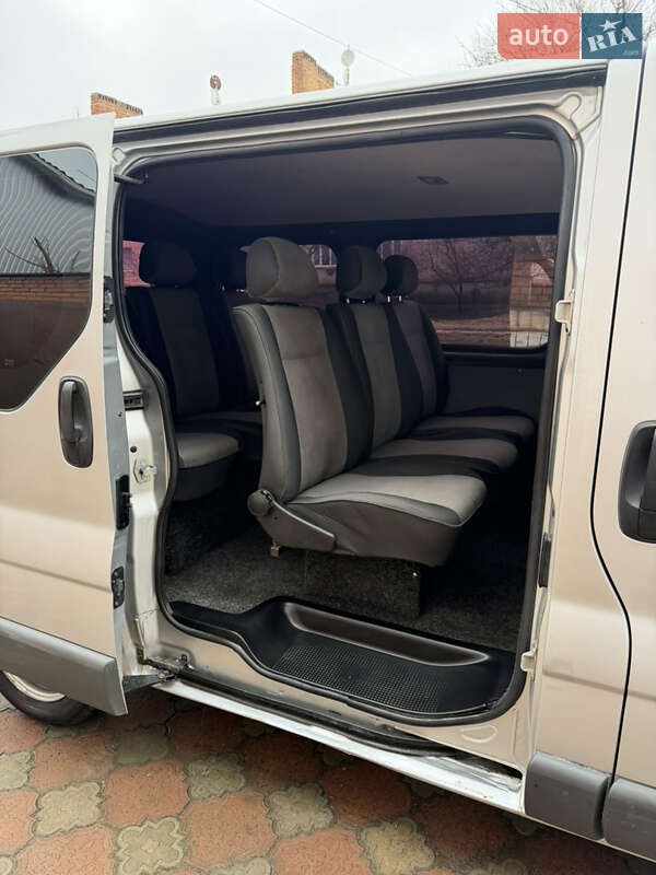 Минивэн Opel Vivaro 2007 в Апостолово фото 23 Минивэн Opel Vivaro 2007 в Апостолово