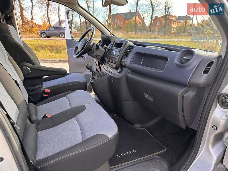 Грузовой фургон Opel Vivaro 2017 в Вышгороде