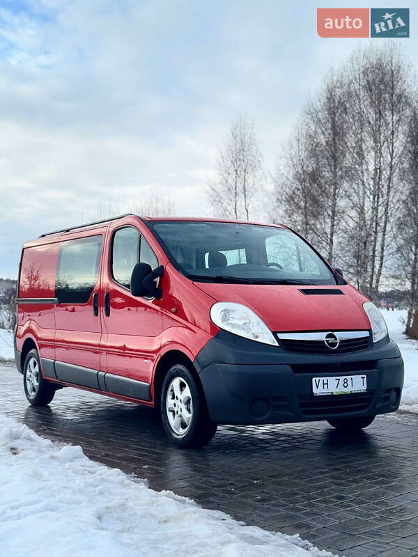 Opel Vivaro 2014