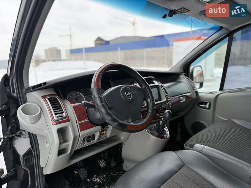 Минивэн Opel Vivaro 2008 в Виннице