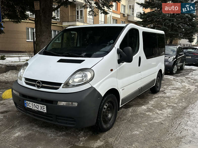 Opel Vivaro 2003