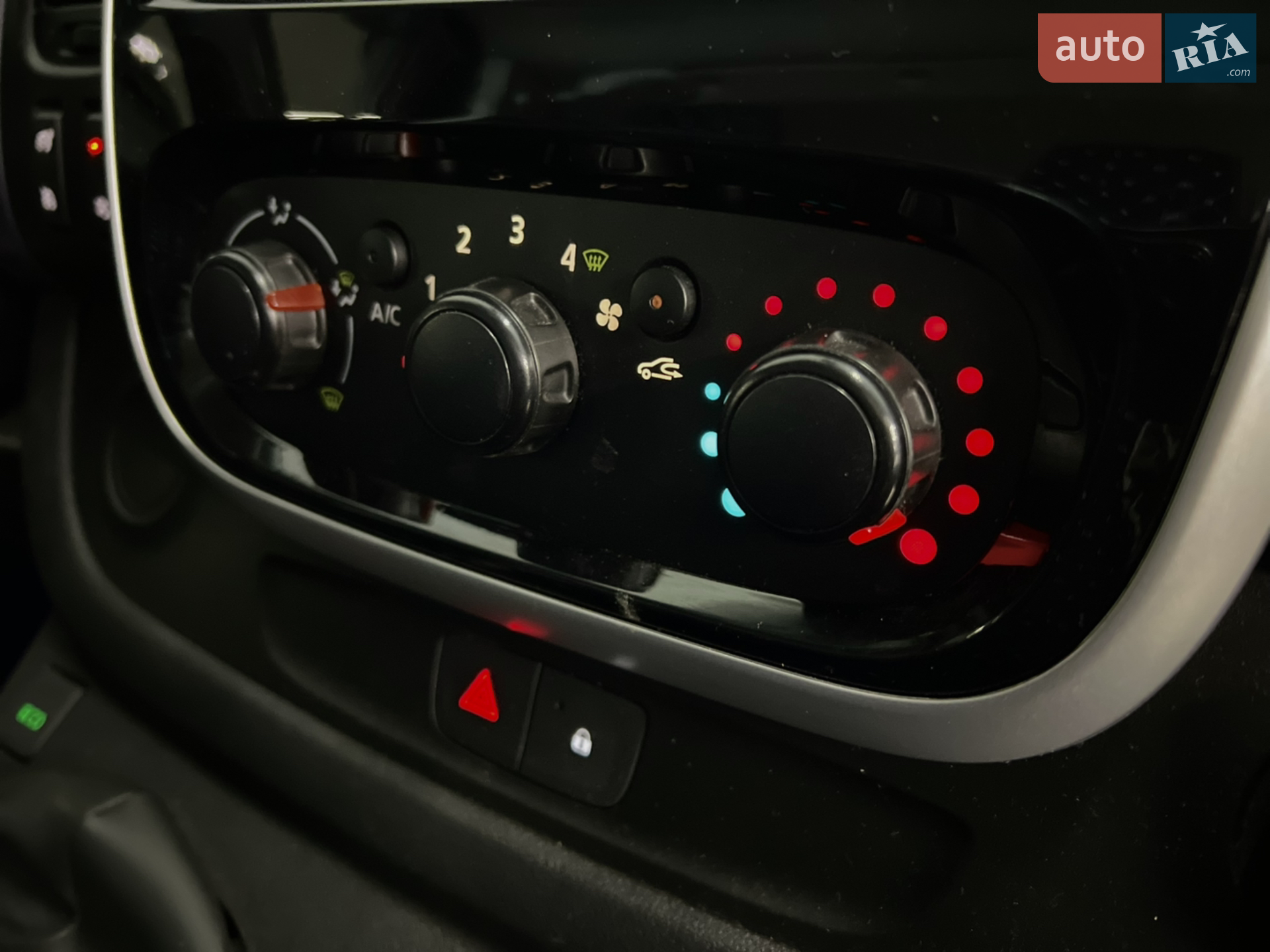 2019 Opel Vivaro - мініатюра 24