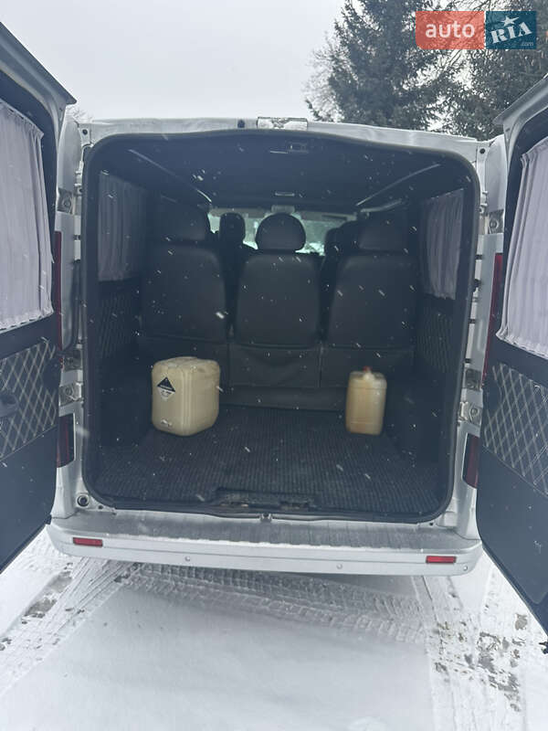 Минивэн Opel Vivaro 2016 в Залещиках