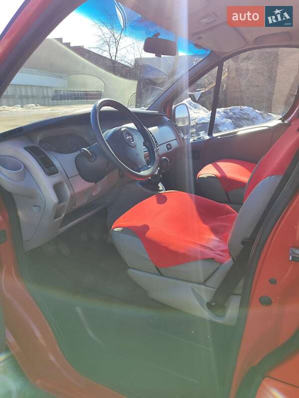 Минивэн Opel Vivaro 2006 в Шептицькому