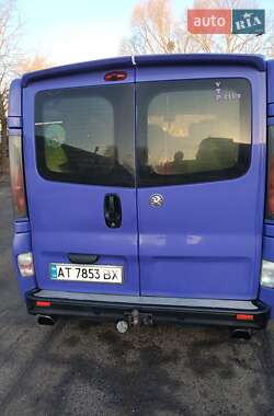 Мінівен Opel Vivaro 2004 в Калуші