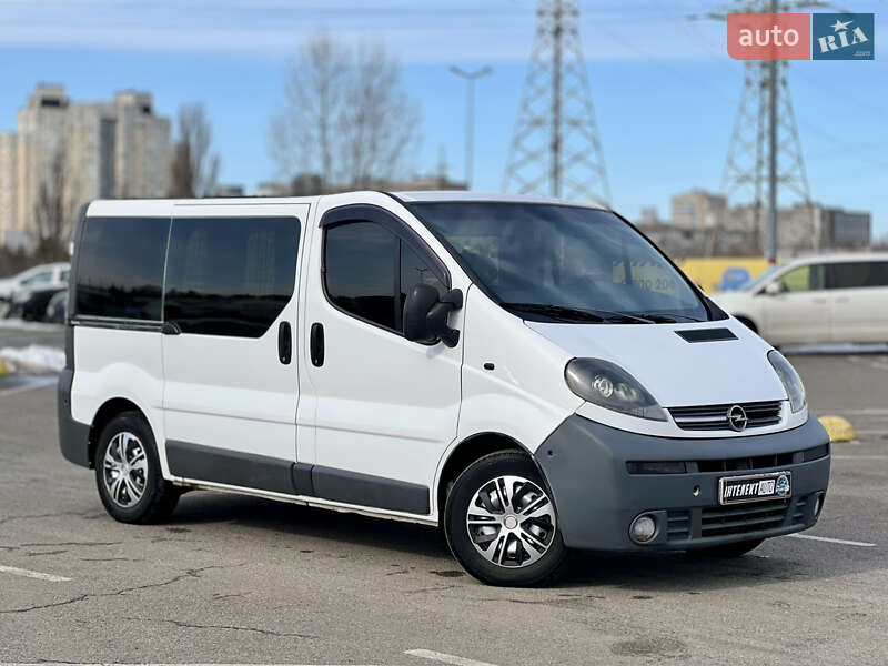 Минивэн Opel Vivaro 2002 в Киеве фото 8 Минивэн Opel Vivaro 2002 в Киеве