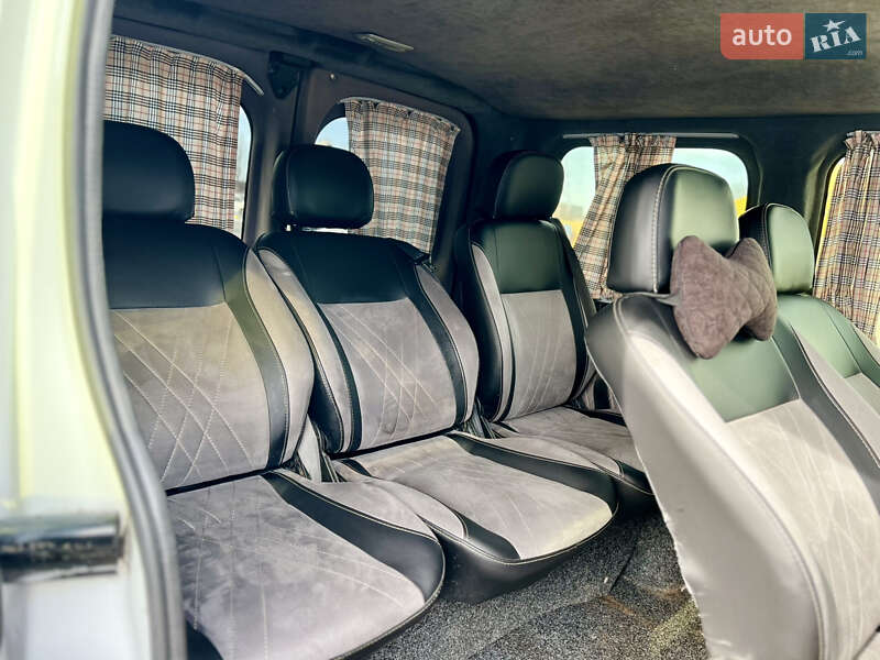 Минивэн Opel Vivaro 2002 в Киеве фото 19 Минивэн Opel Vivaro 2002 в Киеве