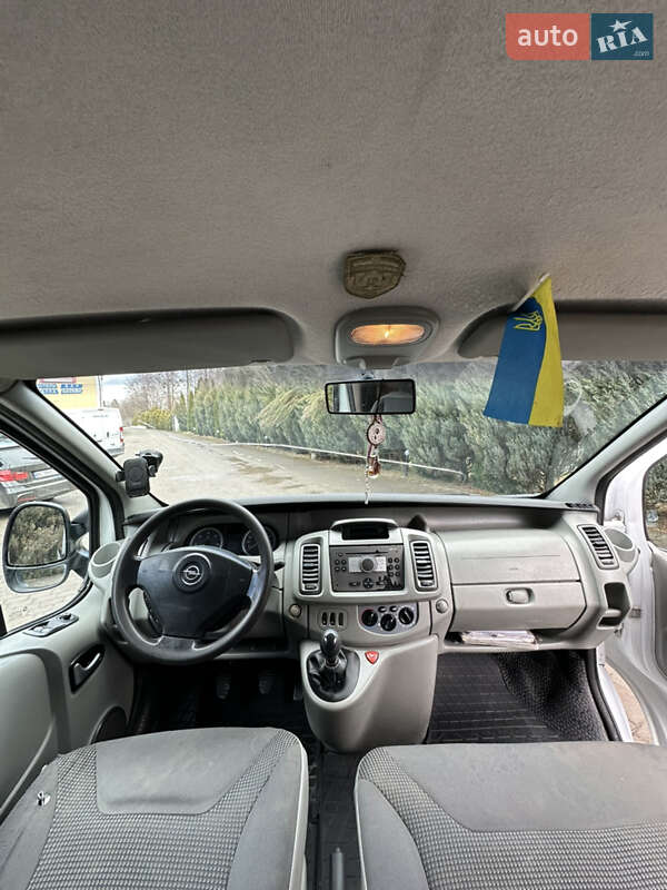Мінівен Opel Vivaro 2008 в Самборі