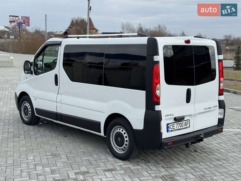 Минивэн Opel Vivaro 2014 в Черновцах