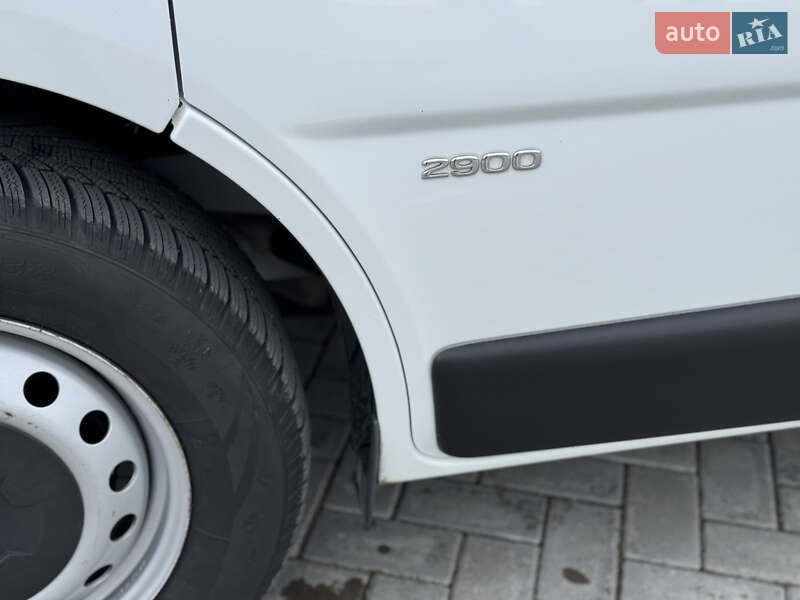 Минивэн Opel Vivaro 2014 в Черновцах