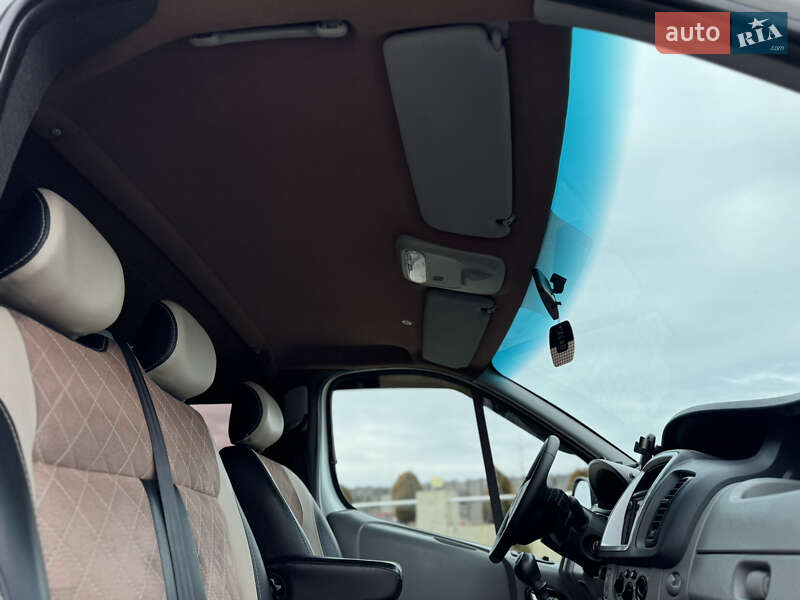 Минивэн Opel Vivaro 2014 в Черновцах