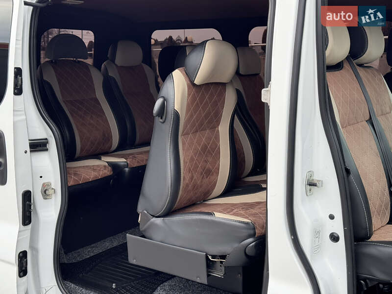 Минивэн Opel Vivaro 2014 в Черновцах