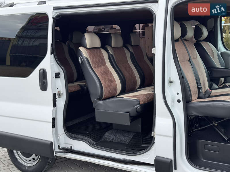 Минивэн Opel Vivaro 2014 в Черновцах