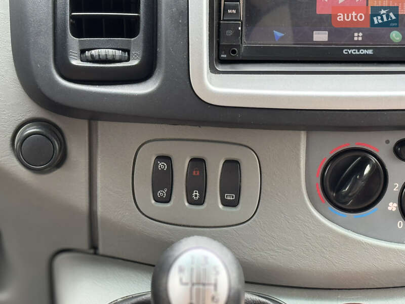 Минивэн Opel Vivaro 2014 в Черновцах