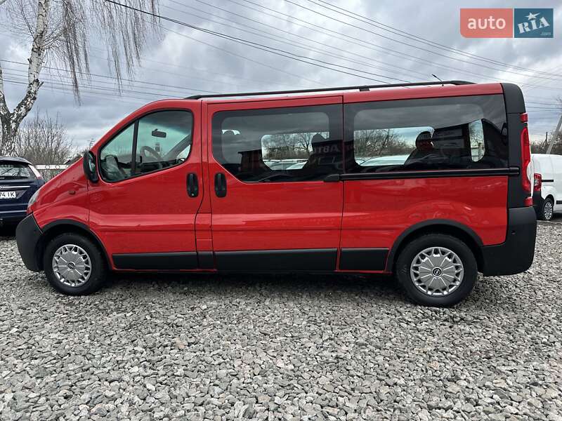 Минивэн Opel Vivaro 2005 в Смеле