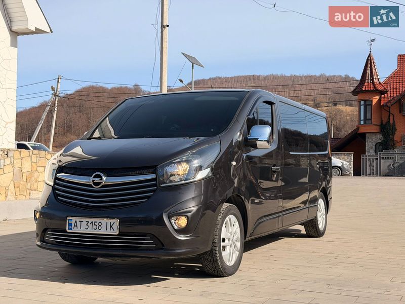 Opel Vivaro 2015
