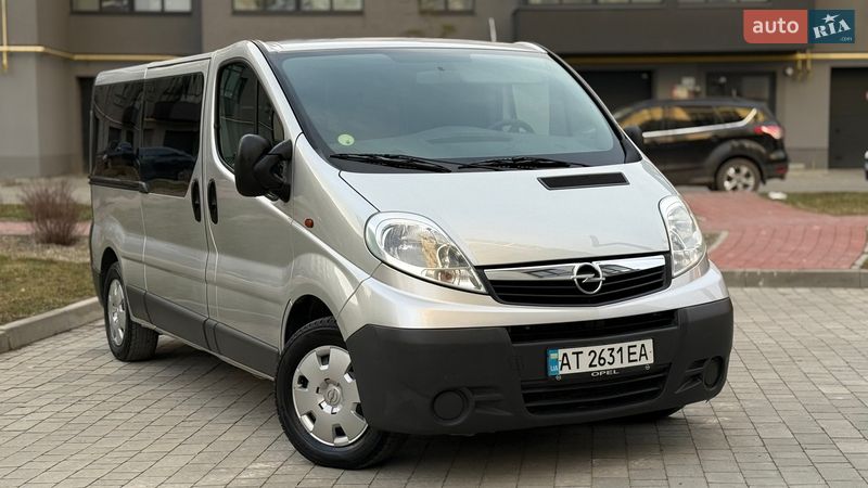 Минивэн Opel Vivaro 2012 в Ивано-Франковске