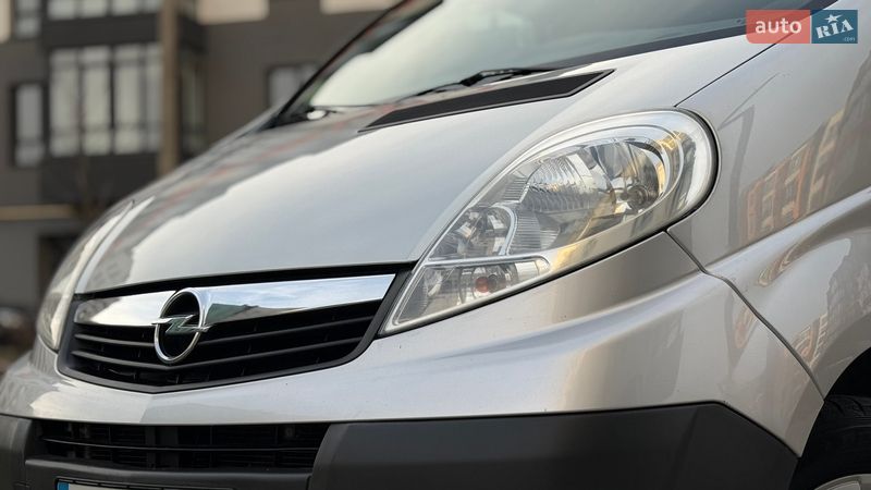 Минивэн Opel Vivaro 2012 в Ивано-Франковске