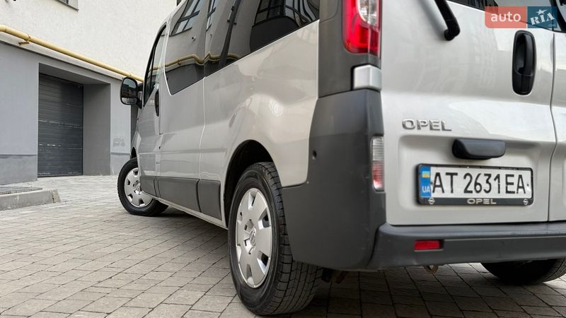 Минивэн Opel Vivaro 2012 в Ивано-Франковске