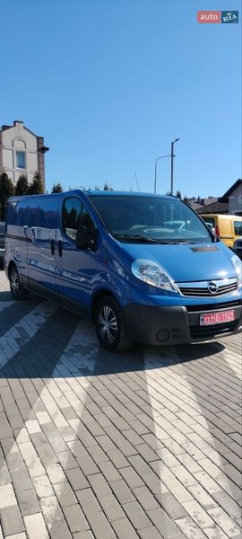 Грузовой фургон Opel Vivaro 2014 в Ровно
