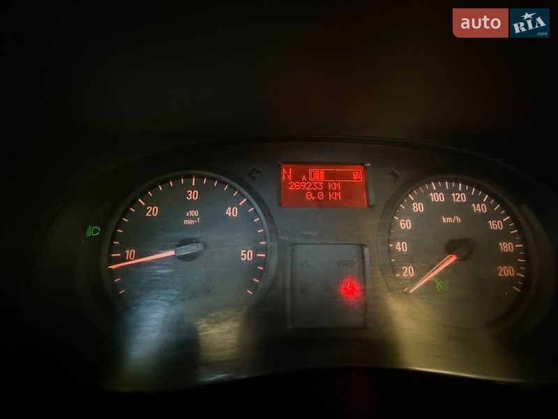 Минивэн Opel Vivaro 2014 в Коростышеве