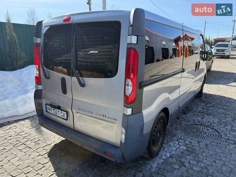 Минивэн Opel Vivaro 2014 в Коростышеве