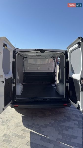 Грузовой фургон Opel Vivaro 2019 в Львове
