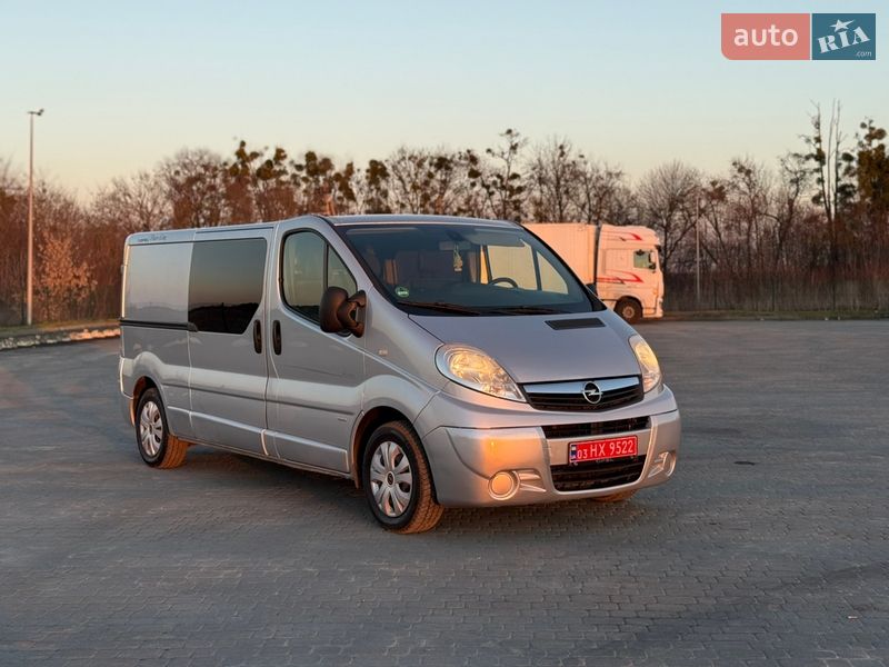 Opel Vivaro 2013