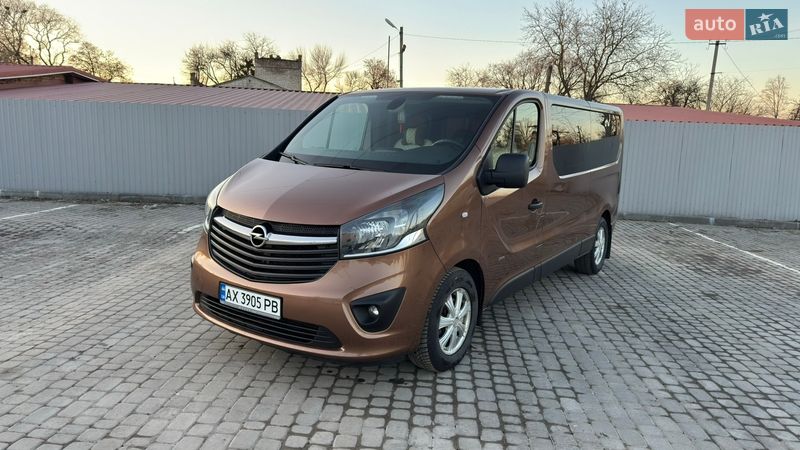 Opel Vivaro 2015