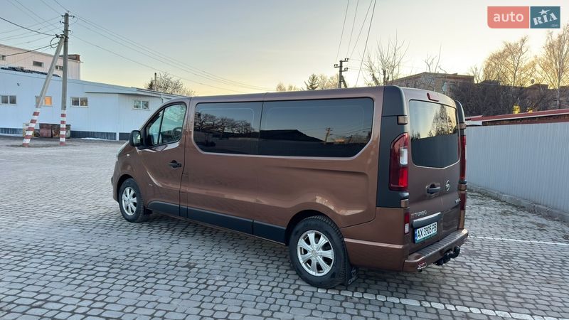Минивэн Opel Vivaro 2015 в Кременчуге