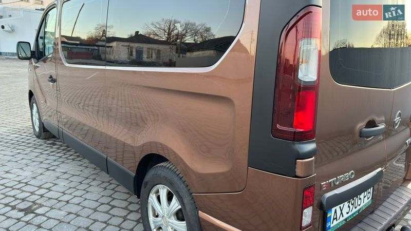 Минивэн Opel Vivaro 2015 в Кременчуге