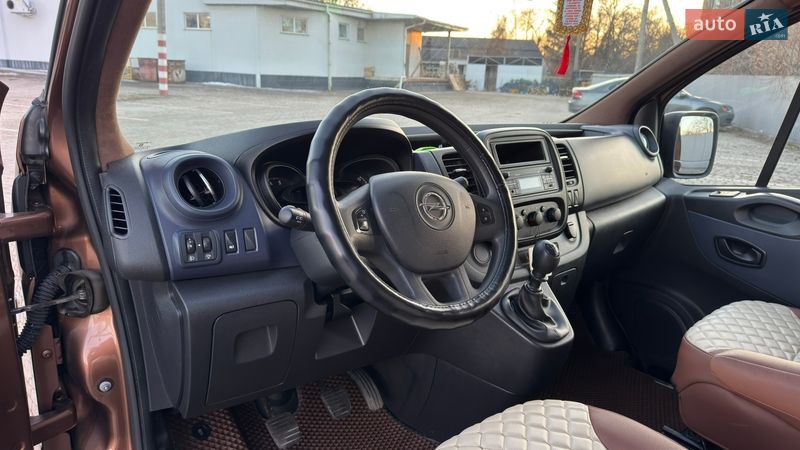 Минивэн Opel Vivaro 2015 в Кременчуге