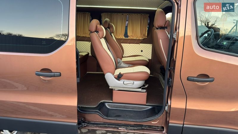 Минивэн Opel Vivaro 2015 в Кременчуге