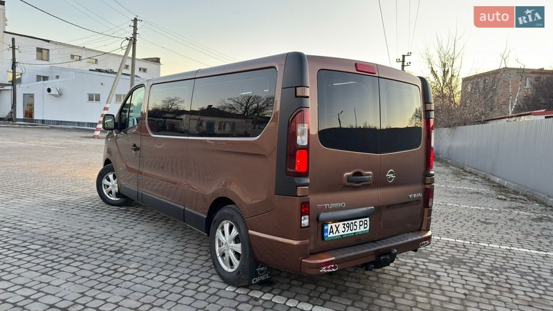 Минивэн Opel Vivaro 2015 в Кременчуге