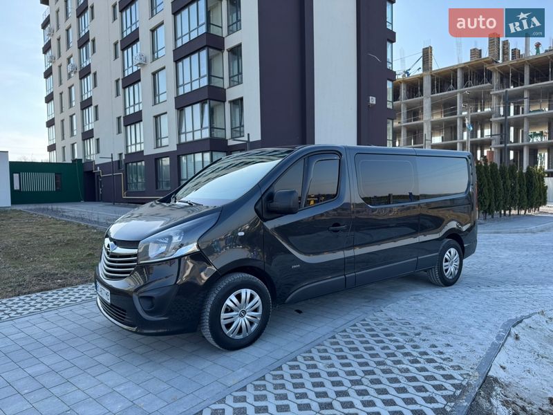 Минивэн Opel Vivaro 2016 в Львове