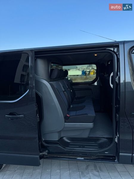 Минивэн Opel Vivaro 2016 в Львове
